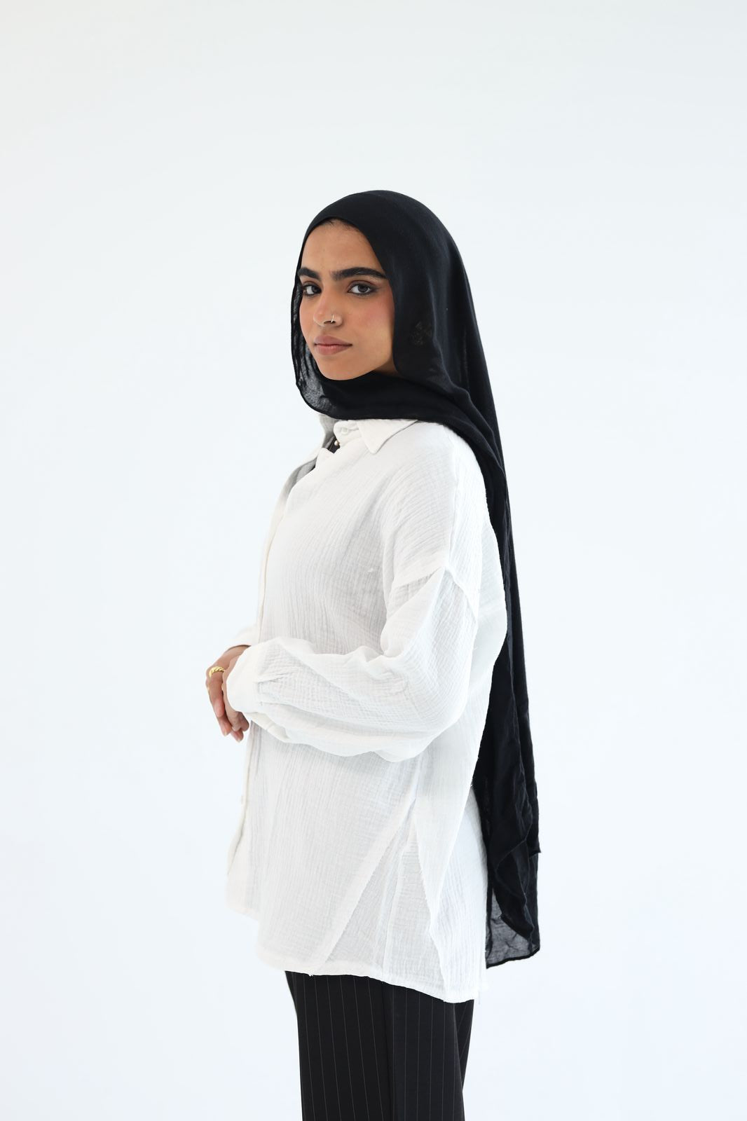 Cotton shirt with elbow details