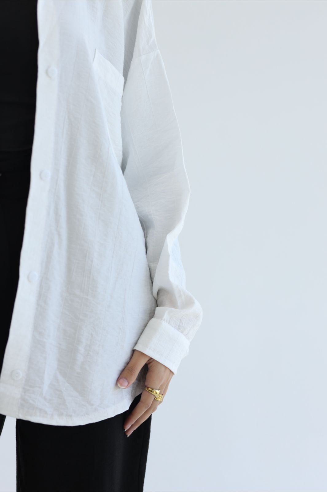 Linen shirt with one pocket