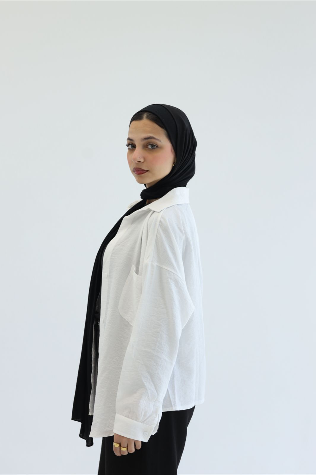 Linen shirt with one pocket