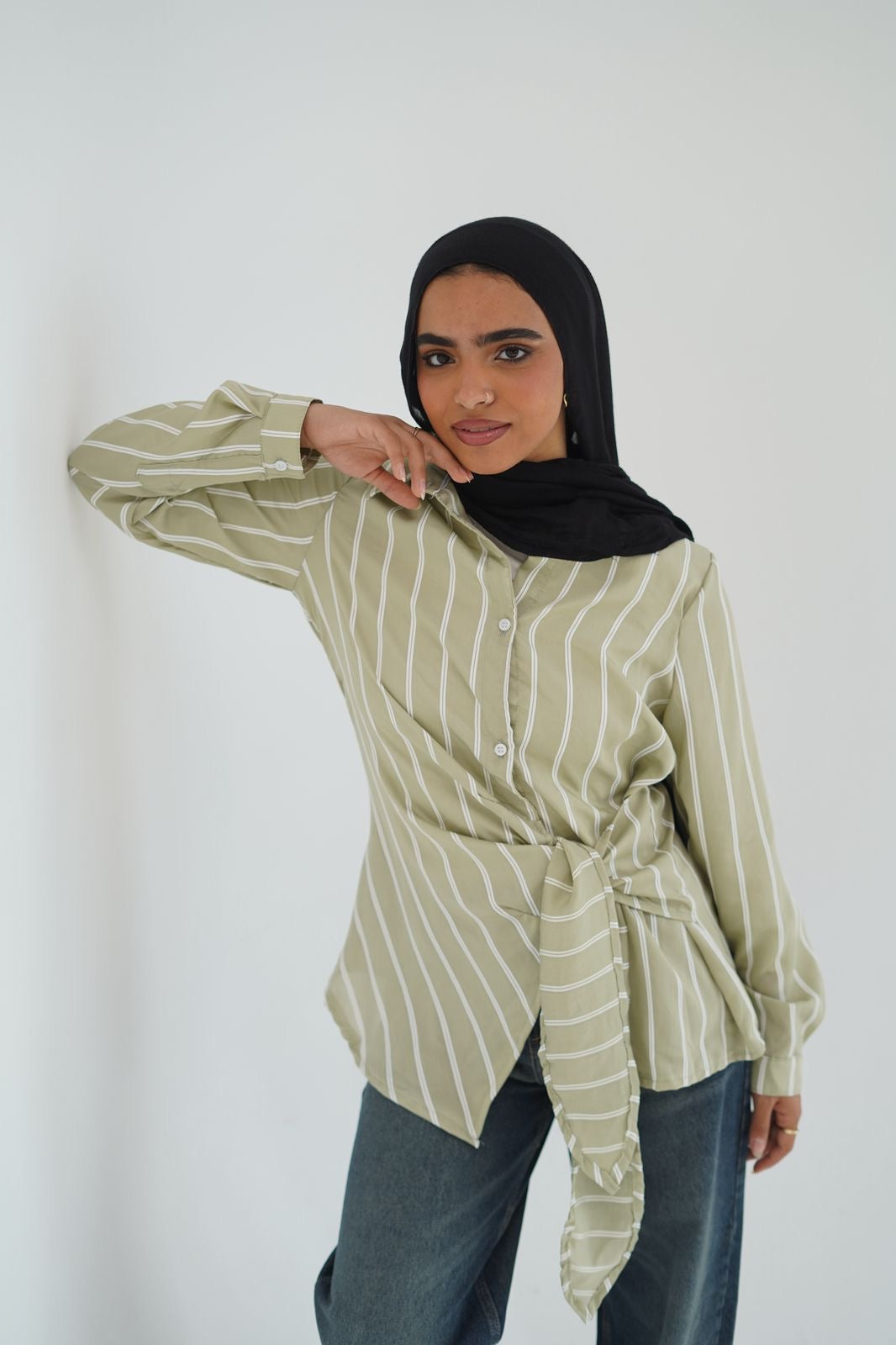 Side-knot striped shirt