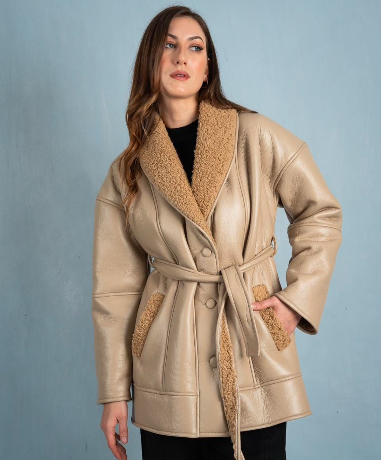 Mid-length belted jacket