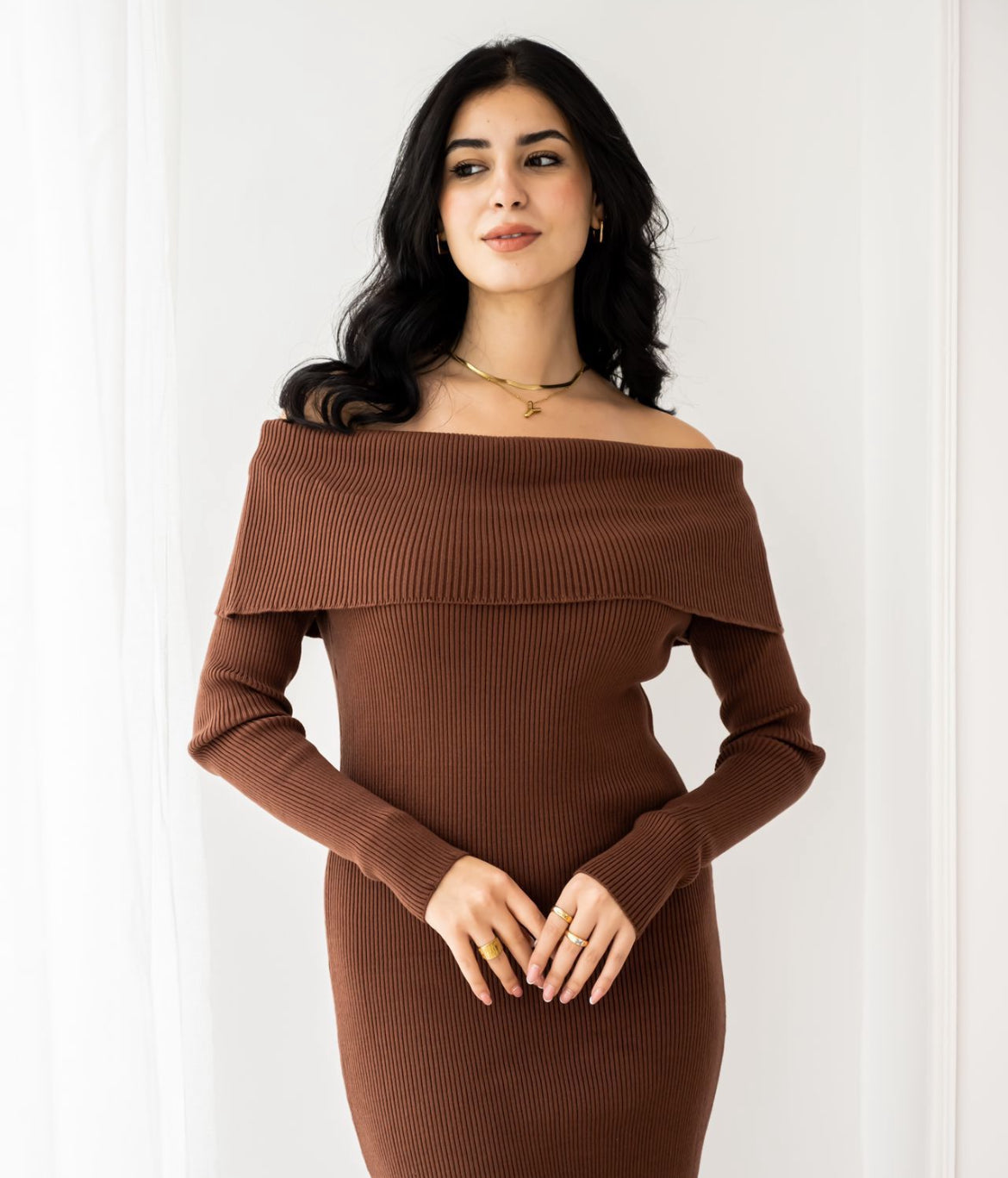 Offshoulder knit dress