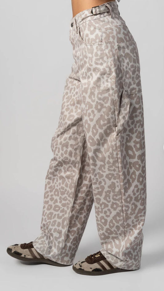 Tiger-printed pants