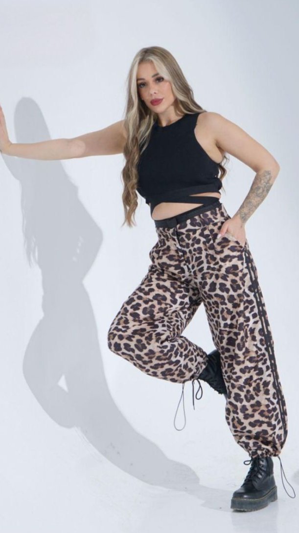 Waterproof leopard pants