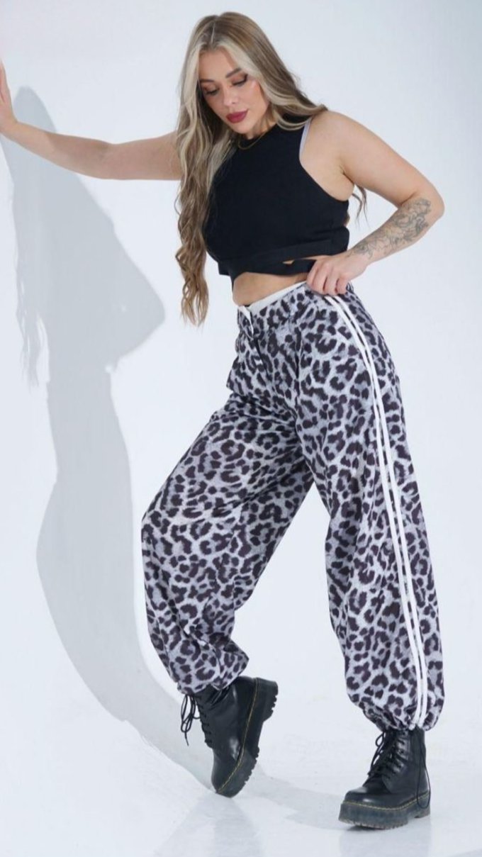 Waterproof leopard pants